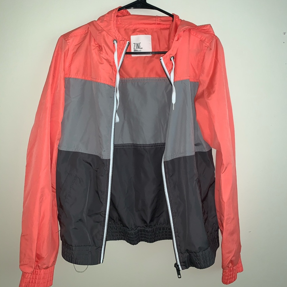 Zine Windbreaker small